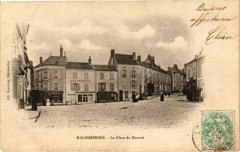 Malesherbes - La Place du Martroi