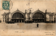 Carte postale ancienne Gare; Place de la Gare
                                                                     à Tours
                                