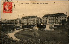 Tours - Le Square de la Place du Musée à Tours