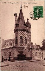 Tours-Hotel style Henri Ii-Place de l'Archevéché à Tours