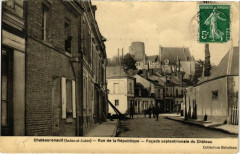 Chateaurenault - Rue de la République - Facade...