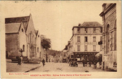 Nogent-le-Rotrou-Eglise Notre Dame et Rue Gouverneur à Nogent-le-Rotrou