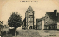 Blevy - Place de l'Eglise
