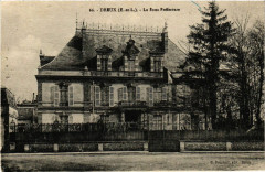 Dreux - La Sous Prefecture à Dreux