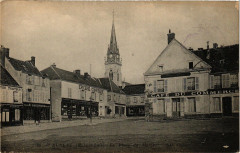 Auneau - La Place du Marches