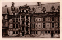 Carte postale ancienne Château de Blois - Escalier François 1er
                                                                     à Blois
                                