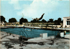 Contres - La Piscine -
													41 Loir et Cher
												