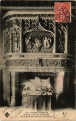 Chateau de Blois-Aile de Louis Xii Cheminée de la Salle des Gardes à Blois