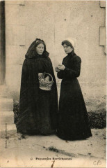 Paysannes Berrichonnes -
													18 Cher
												