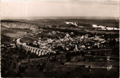 Sancerre Vue générale sur Saint-Satur et le Viaduc à Sancerre