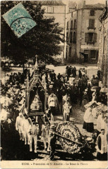 Riom - Procession de Saint-Amable la Roue des Fleurs à Riom