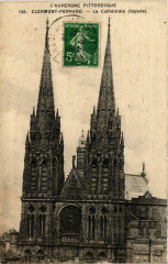 Clermont-Ferrand La Cathedrale facade à Clermont-Ferrand