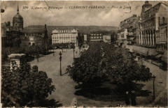 Clermont-Ferrand Place de Jaude à Clermont-Ferrand