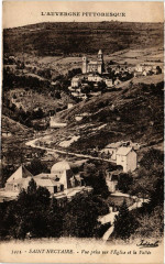 Saint-Nectaire Vue prise sur l'Eglise et la Vallée à Ris