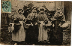 Auvergne - Paysannes revenant du Marché -
													63 Puy de Dôme
												