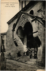 Auvergne Pittoresque - Celle - Portail de l'Eglise