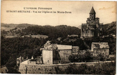 Saint-Nectaire - Vue sur l'Eglise à Saint-Nectaire