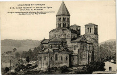 Saint-Nectaire - Abside de l'Eglise à Saint-Nectaire