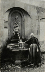 Royat - A la fontaine à Royat