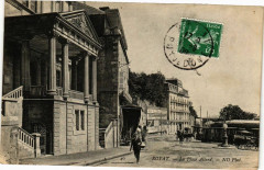 Royat - La place allard à Royat