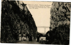 Vallée de la Sioule -Viaduc des Fades -Aspect de Route aux abords..