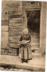 Types d'Auvergne - Femme d'Auvergne -
													63 Puy de Dôme
												