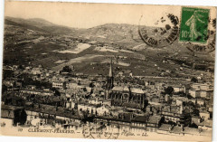 Clermont-Ferrand. - Vue générale prise vers l'Eglise -
																					63000 Clermont-Ferrand
																			