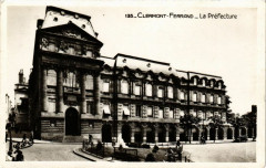 Clermont-Ferrand - La Prefecture à Clermont-Ferrand