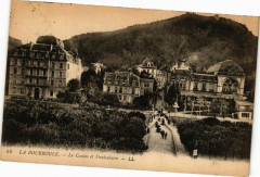 Carte postale ancienne La Bourboule - Le Casino et le Funiculaire
                                                                     à La Bourboule
                                