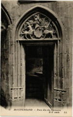 Montferrand - Porte dite des Centaures - Xvi siecle