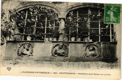 L'Auvergne Pit..-Montferrand - Medallions de la Maison de Lucrece