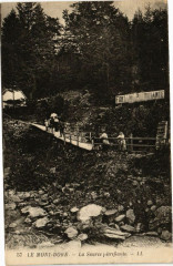 Le Mont-Dore - La Source Petrifiante à Mont-Dore