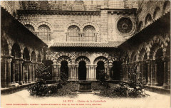 Le Puy - Cloitre de la Cathedrale
