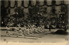 Le Puy - La 2* Fete du Regiment - L'Escrime - Le Mur (salut ...