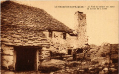 Le Chambon-sur-Lignon - Au Pied du Gorbier des Jones - La Source au Chambon-sur-Lignon