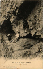 Dans les Gorges de Semene - La Grotte de Mandrin -
													43 Haute Loire
												