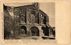 Env. du Puy - Facade principale de l'Eglise alibatiale du