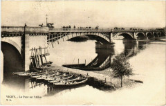 Vichy Le Pont sur l'Allier à Vichy