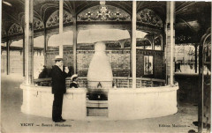 Vichy Source Mesdames à Vichy