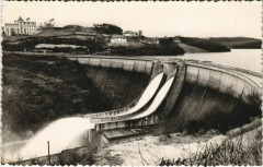 Barrage de St.Etienne-Cantales. Le devertoir France -
													15 Cantal
												