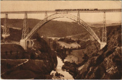Garabit Viaduc et Vallee de la Truyere France
