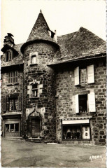 Vic Sur Cere Maisons des Princes Cantal