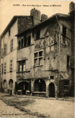 Cluny Rue de la Republique à Cluny