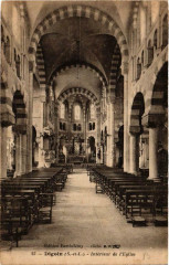 Digoin Intérieur de Eglise à Digoin