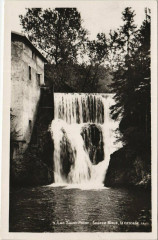 Lac Saint-Pont - Source Bleue la cascade
