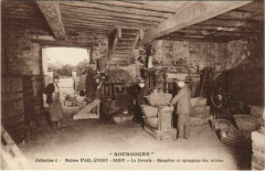 Dijon Maison Paul Court, Récepton et égrappage à Dijon