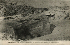 Pro Alesia - Sarcophage centrale de la Basilique primitive -
													21 Côte d'Or
												