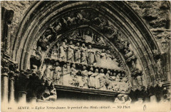 Semur - Eglise Notre-Dame, le portail des Bieds (detail)