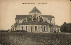 Pontigny - abbaye à Pontigny