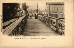 Laroche - La Passerelle sur le Canal